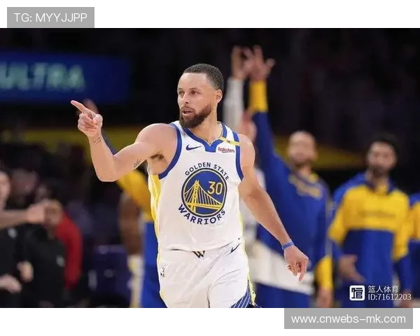 库里11月场均30分+5.2记三分,或成历史最老单月场均30+后卫 库里11月场均30分+5.2记三分,或成历史最老单月场均30+后卫